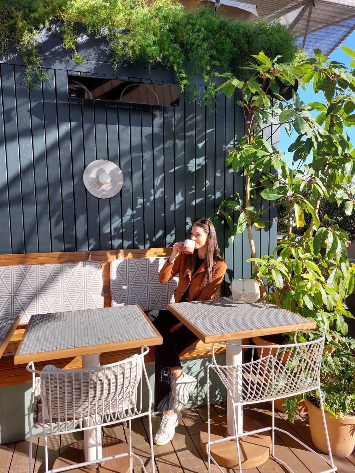 Barcelona The Hoxton Pobenou Hotel Review - Kaffee auf der Dachterrasse